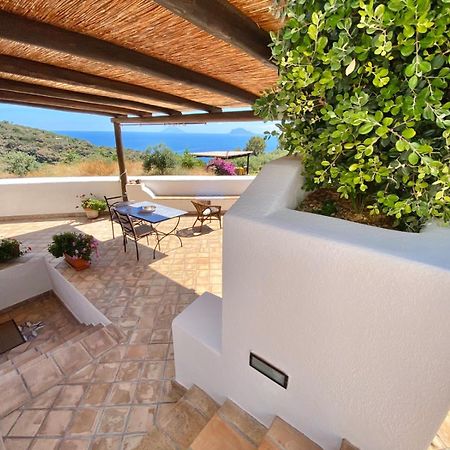 Case Vacanze Marina Longo Санта Марина Салина Стая снимка